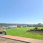 Pension Pedrouzo 招待所 2*